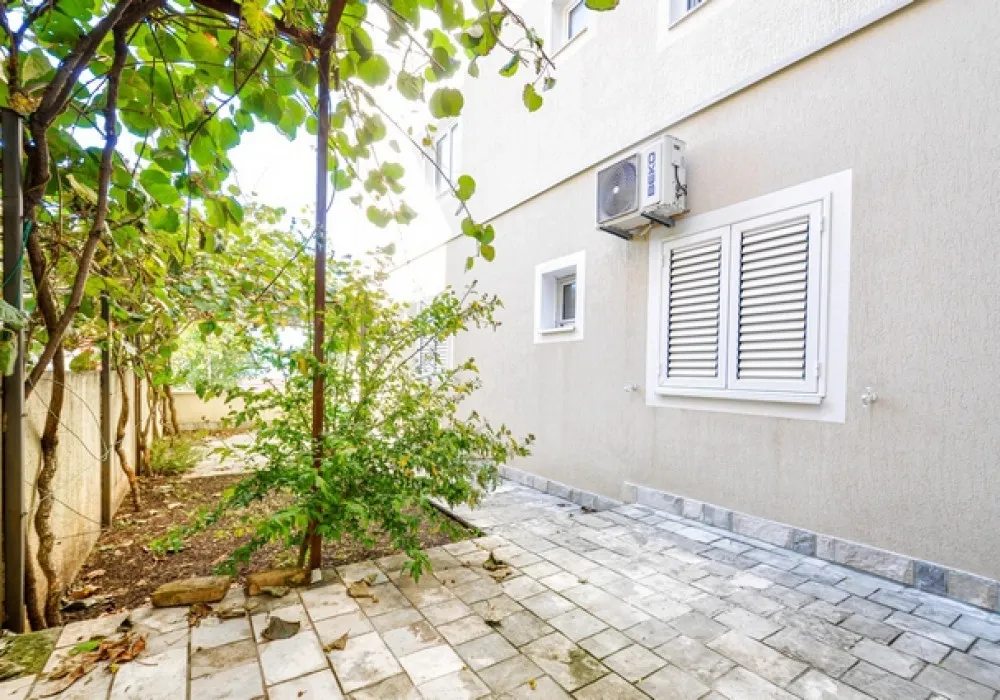 Stan na prodaju 2 собе, 131 m². Tivat. 