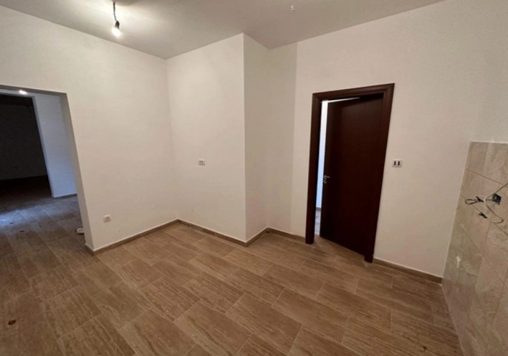 Kuća na prodaju 2 собе, 190 m². Tivat. 