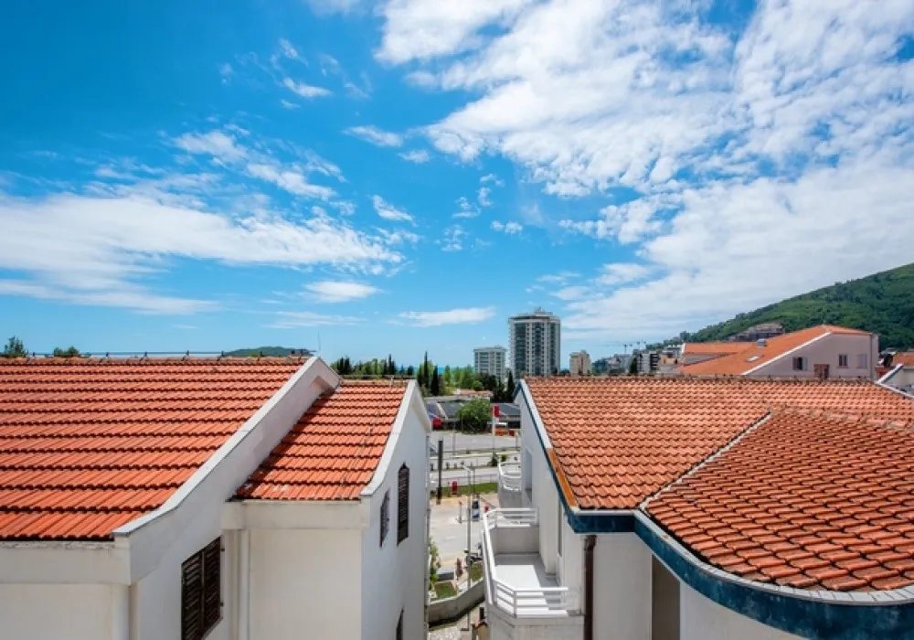 Apartments for sale 2 rooms, 76 m². Budva. 