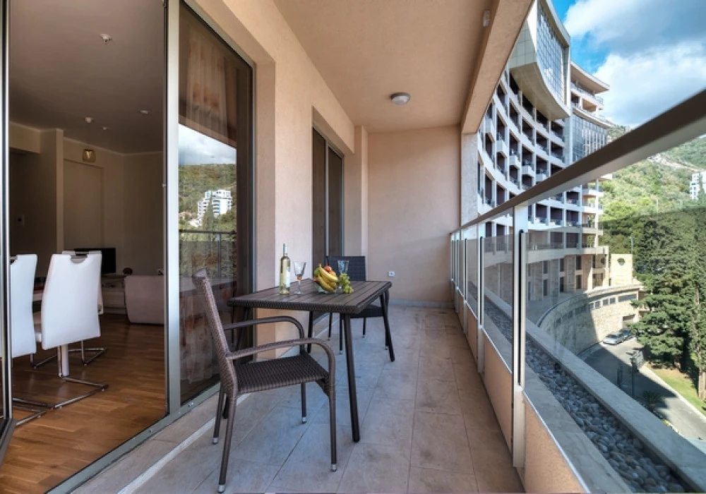 Apartments for sale 2 rooms, 93 m². Budva. 