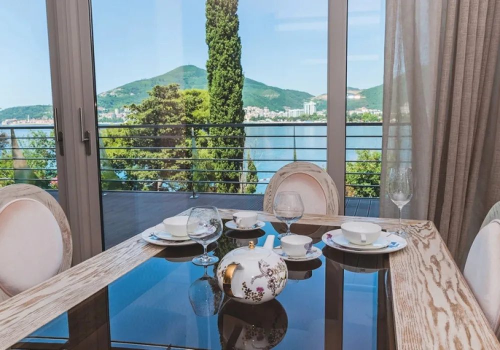 Apartments for sale 2 rooms, 502 m². Budva. 