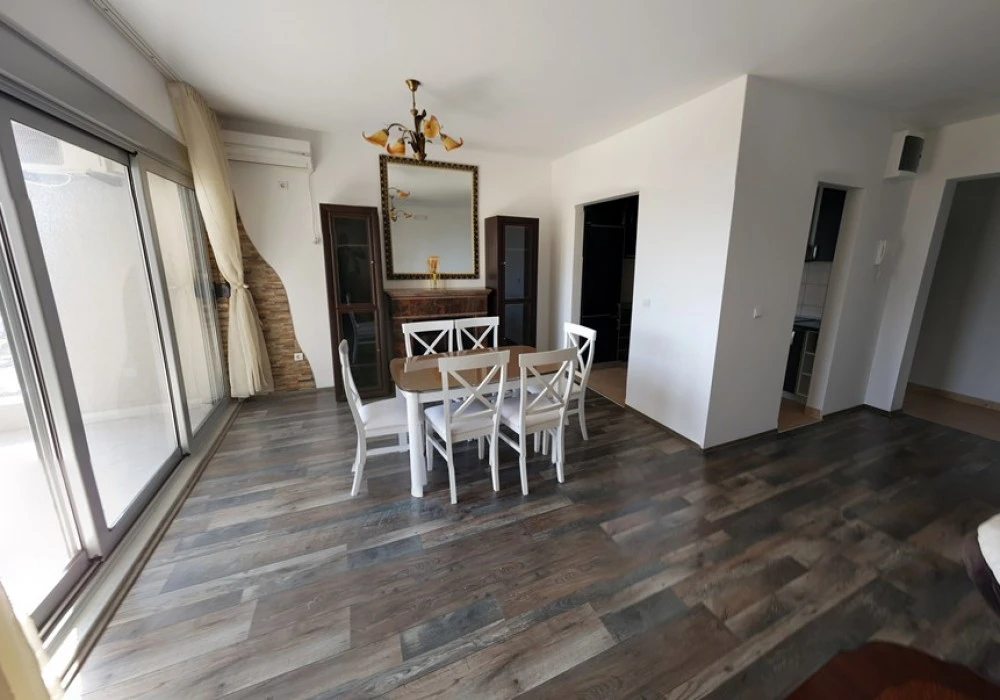 Apartments for sale 3 rooms, 96 m². Budva. 