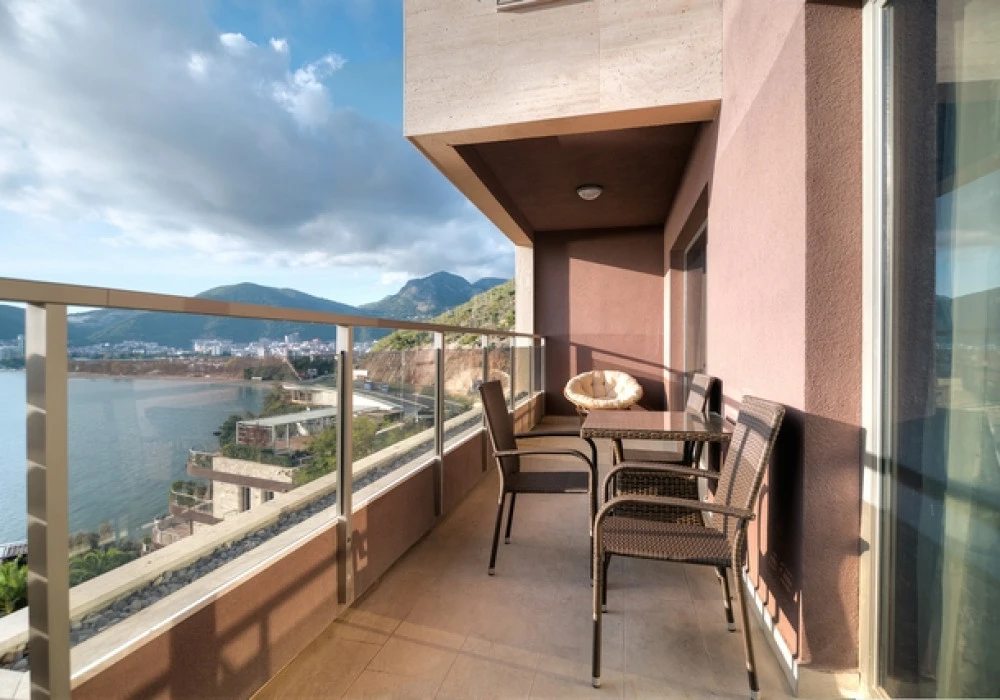 Apartments for sale 56 m². Budva. 