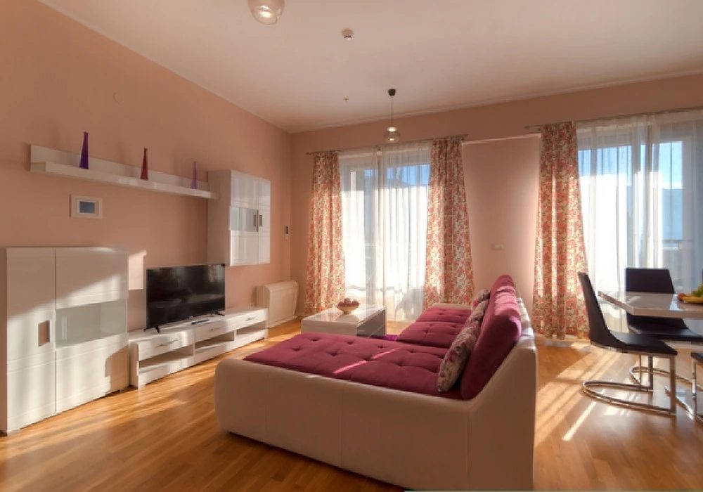 Apartments for sale 3 rooms, 104 m². Budva. 