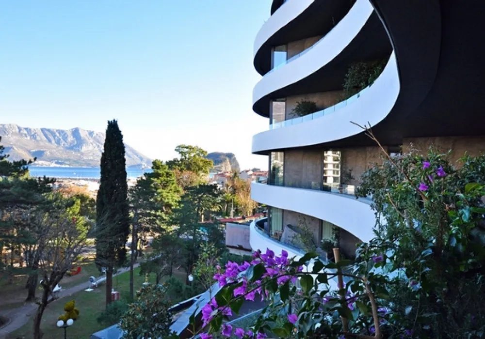 Apartments for sale 2 rooms, 90 m². Budva. 