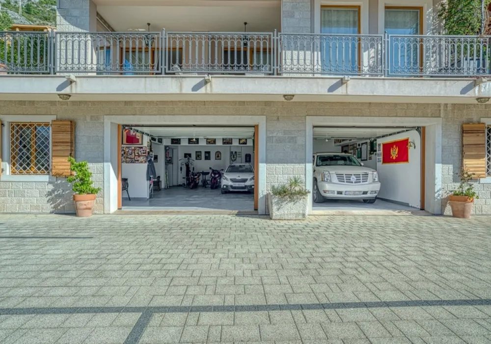 Kuća na prodaju 6 соба, 507 m². Dobrota. 