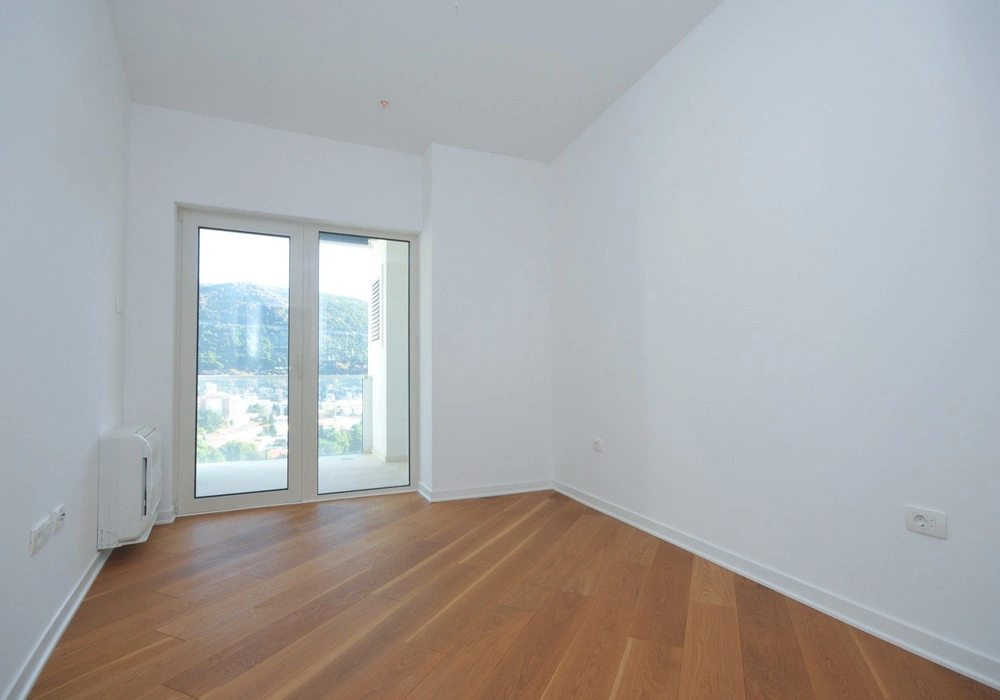 Apartments for sale 2 rooms, 127 m². Budva. 