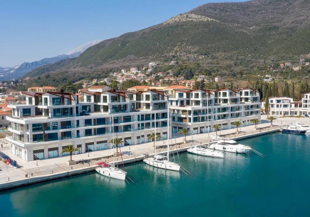 Stan na prodaju 4 собе, 258 m². Herceg Novi. 