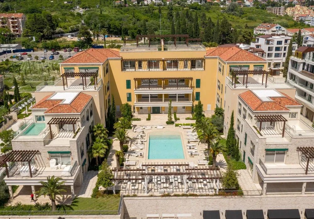 Stan na prodaju 4 собе, 258 m². Herceg Novi. 