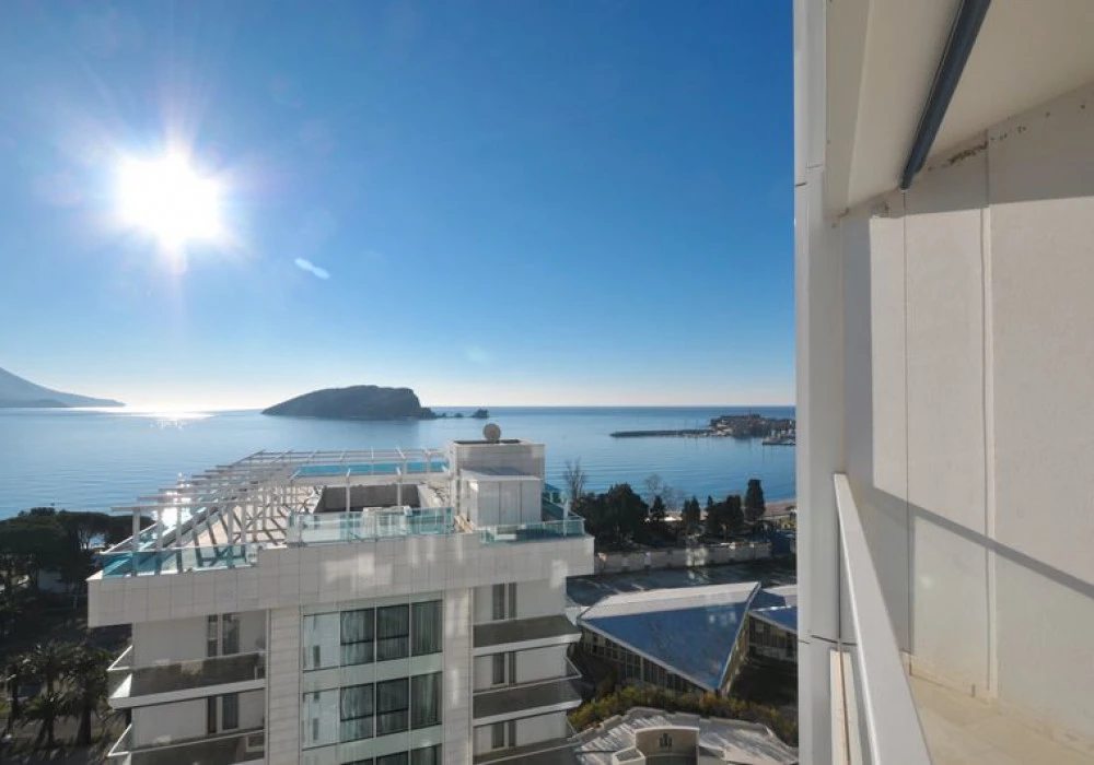 Apartments for sale 2 rooms, 104 m². Budva. 