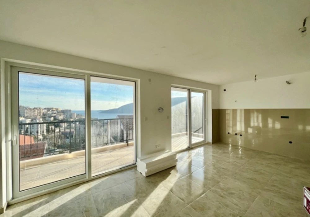 Apartments for sale 2 rooms, 80 m². Herceg Novi. 