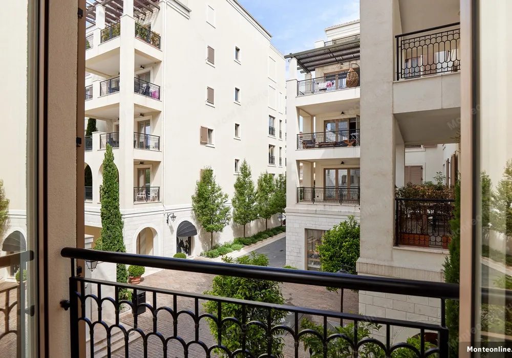 Apartments for sale 2 rooms, 109 m². Tivat. 