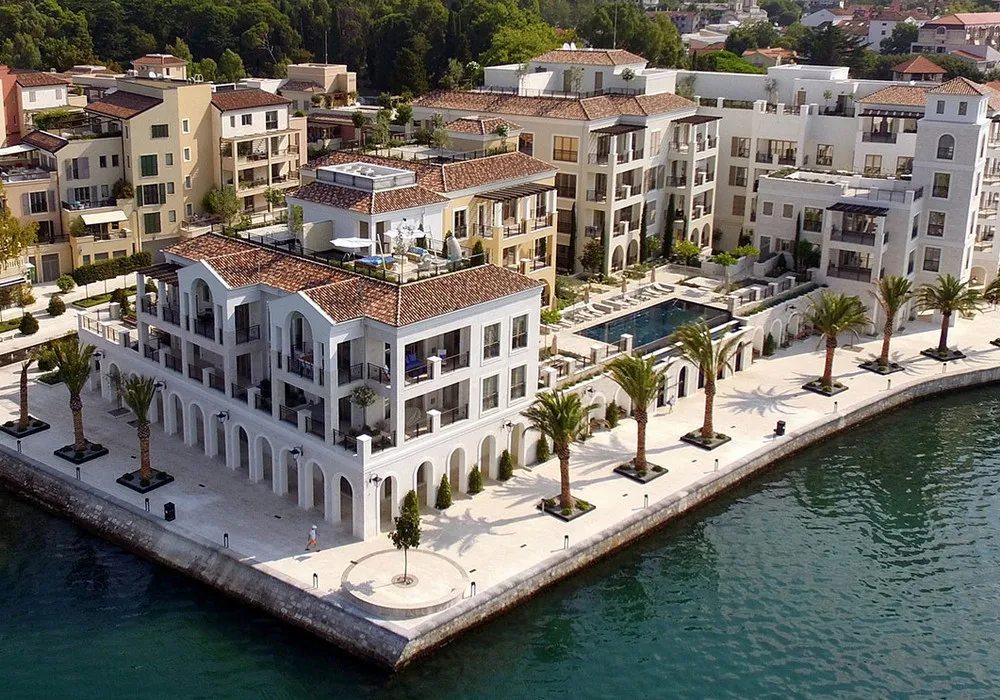 Stan na prodaju 2 собе, 109 m². Tivat. 