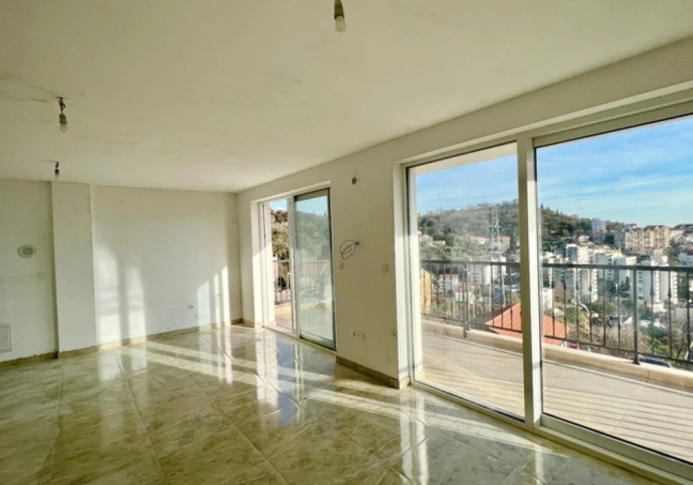 Apartments for sale 2 rooms, 80 m². Herceg Novi. 