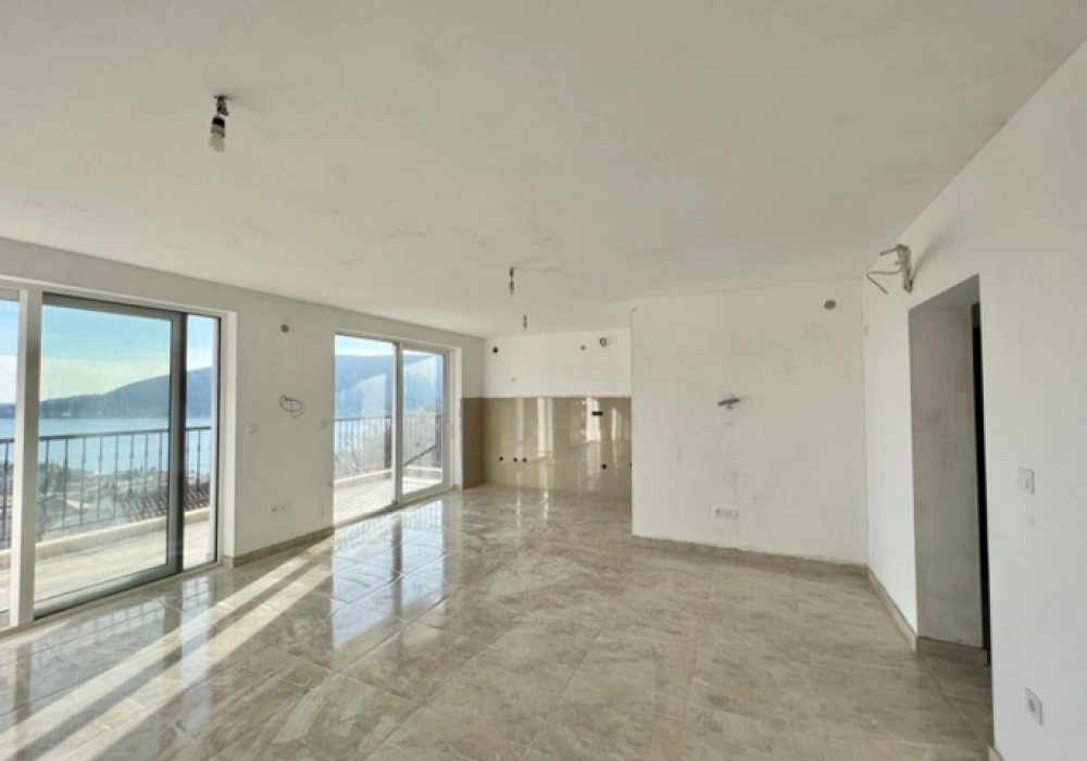 Apartments for sale 2 rooms, 80 m². Herceg Novi. 