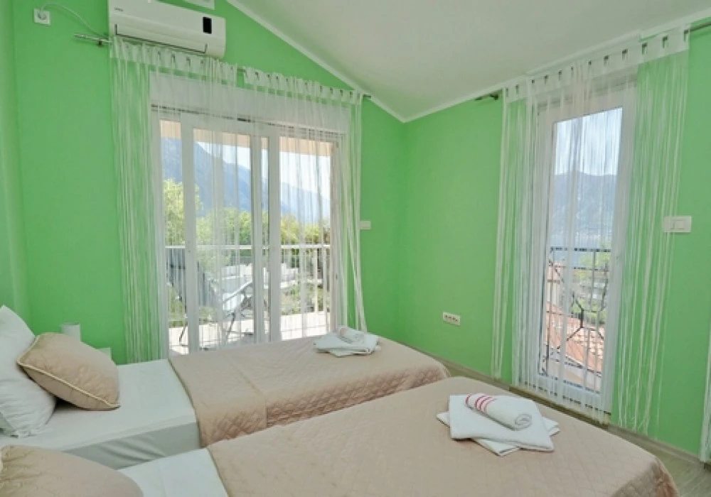 Apartments for sale 2 rooms, 73 m². Orahovac. 