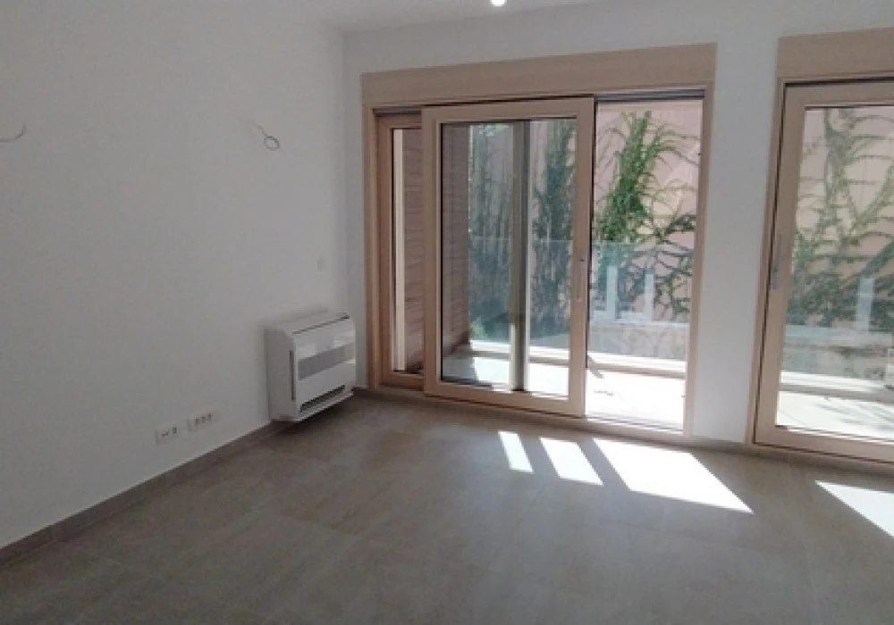 Apartments for sale 2 rooms, 144 m². Kotor. 