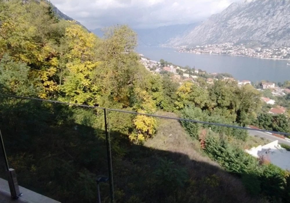 Apartments for sale 2 rooms, 144 m². Kotor. 