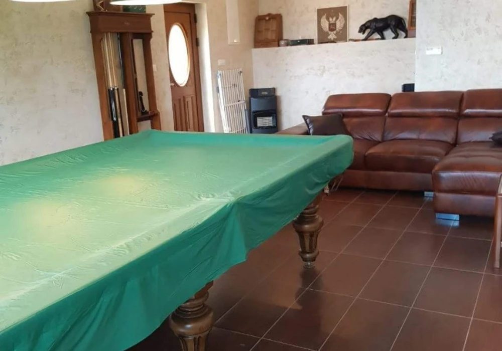 House for sale 3 rooms, 500 m². Becici. 