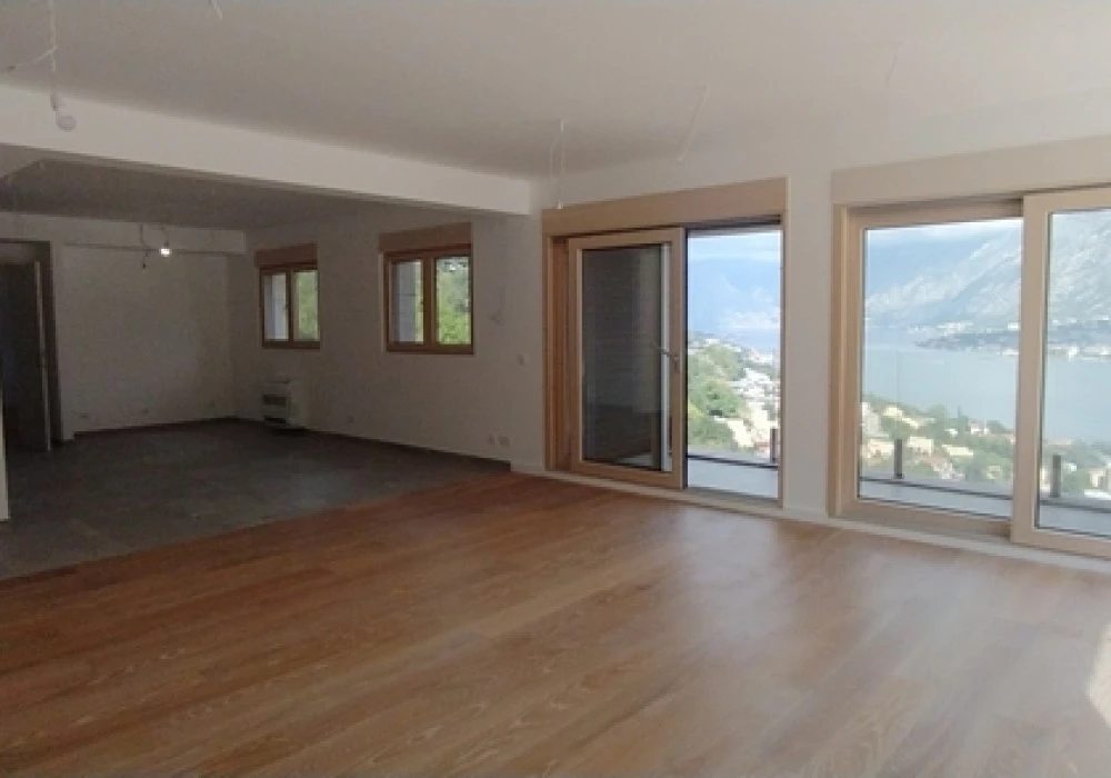 Apartments for sale 2 rooms, 431 m². Kotor. 