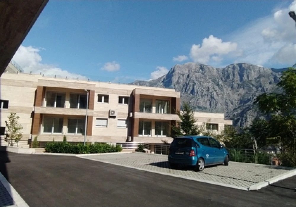 Stan na prodaju 2 собе, 431 m². Kotor. 