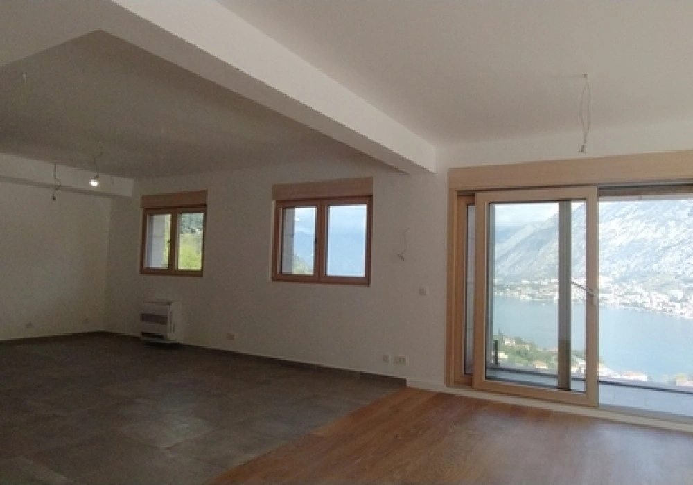 Apartments for sale 2 rooms, 431 m². Kotor. 