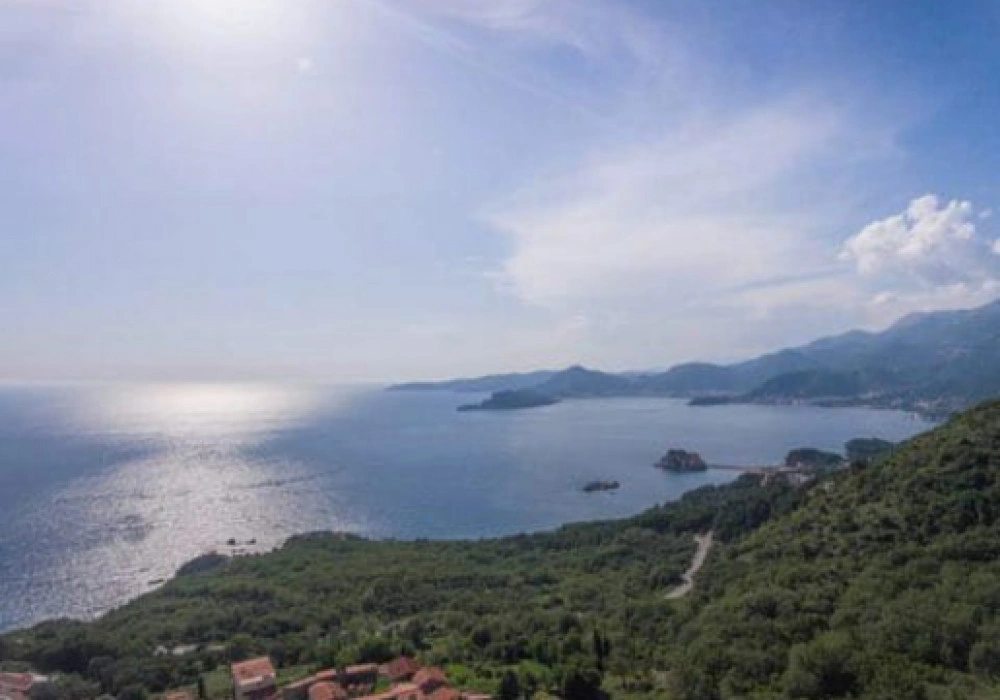 Land for sale for residential construction. Budva. 