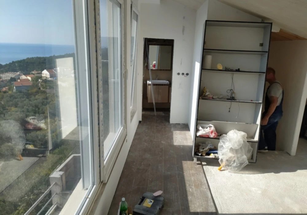 Kuća na prodaju 4 собе, 220 m². Petrovac. 