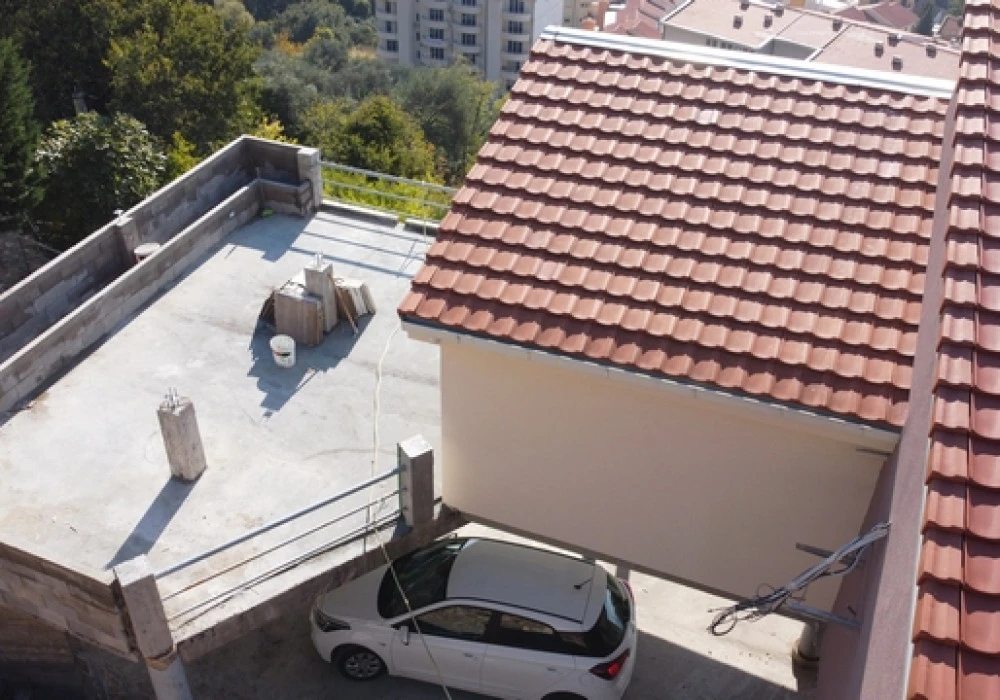 Kuća na prodaju 4 собе, 220 m². Petrovac. 