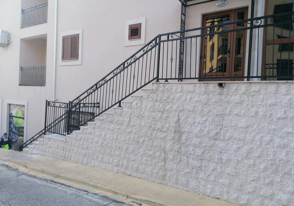 Stan na prodaju 2 собе, 69 m². Tivat. 