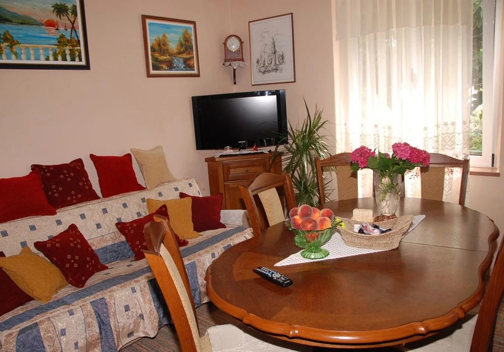 House for sale 2 rooms, 113 m². Herceg Novi. 