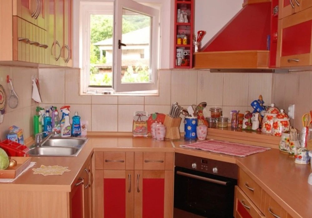 House for sale 2 rooms, 113 m². Herceg Novi. 