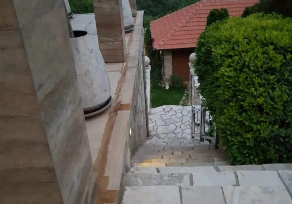 Land for sale for residential construction. Kotor. 