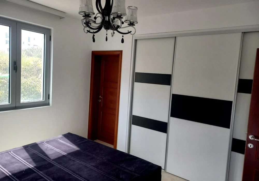 Apartments for sale 3 rooms, 160 m². Dobra voda. 