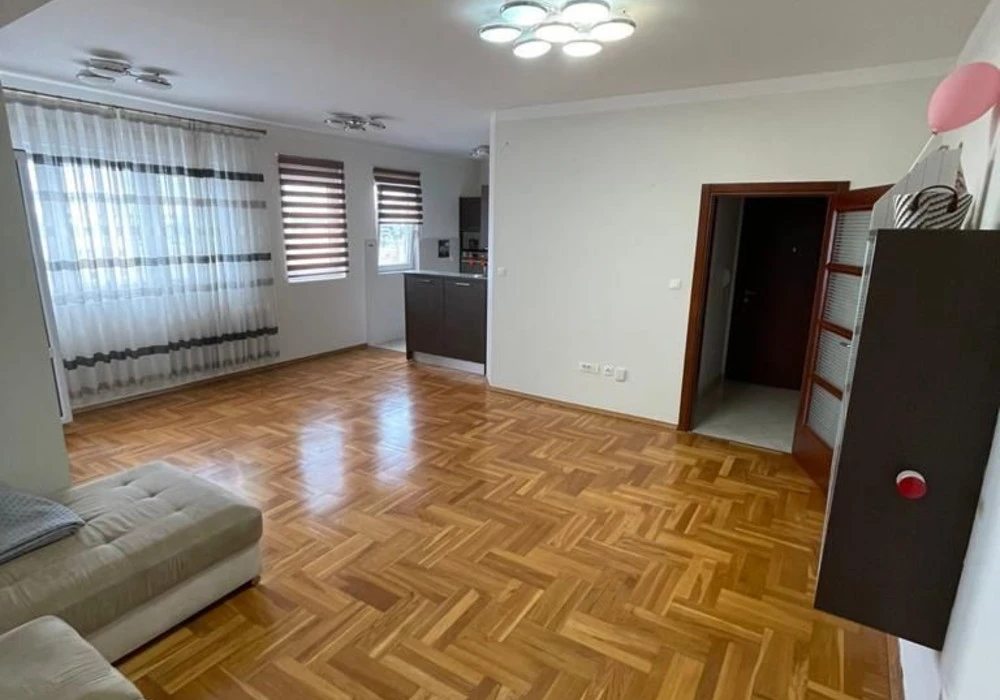 Apartments for sale 2 rooms, 100 m². Bar. 