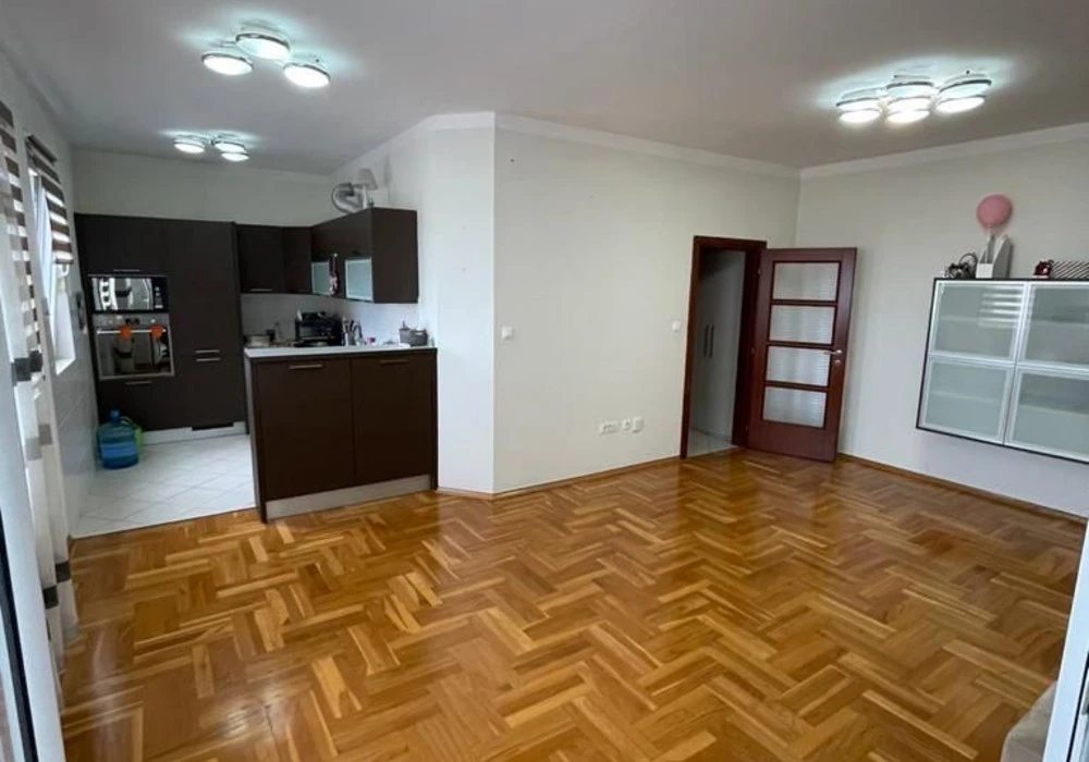 Apartments for sale 2 rooms, 100 m². Bar. 