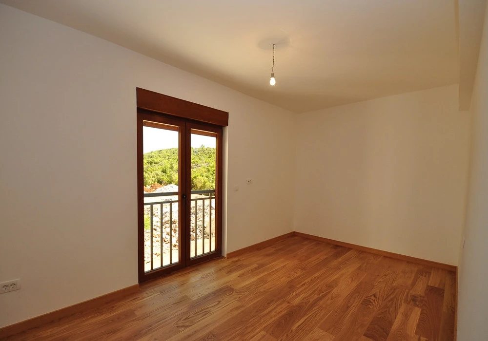 Apartments for sale 2 rooms, 77 m². Tivat. 