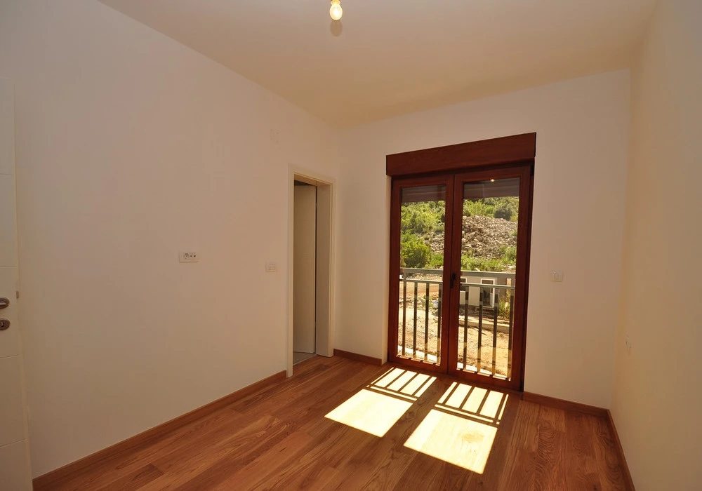 Stan na prodaju 2 собе, 77 m². Tivat. 