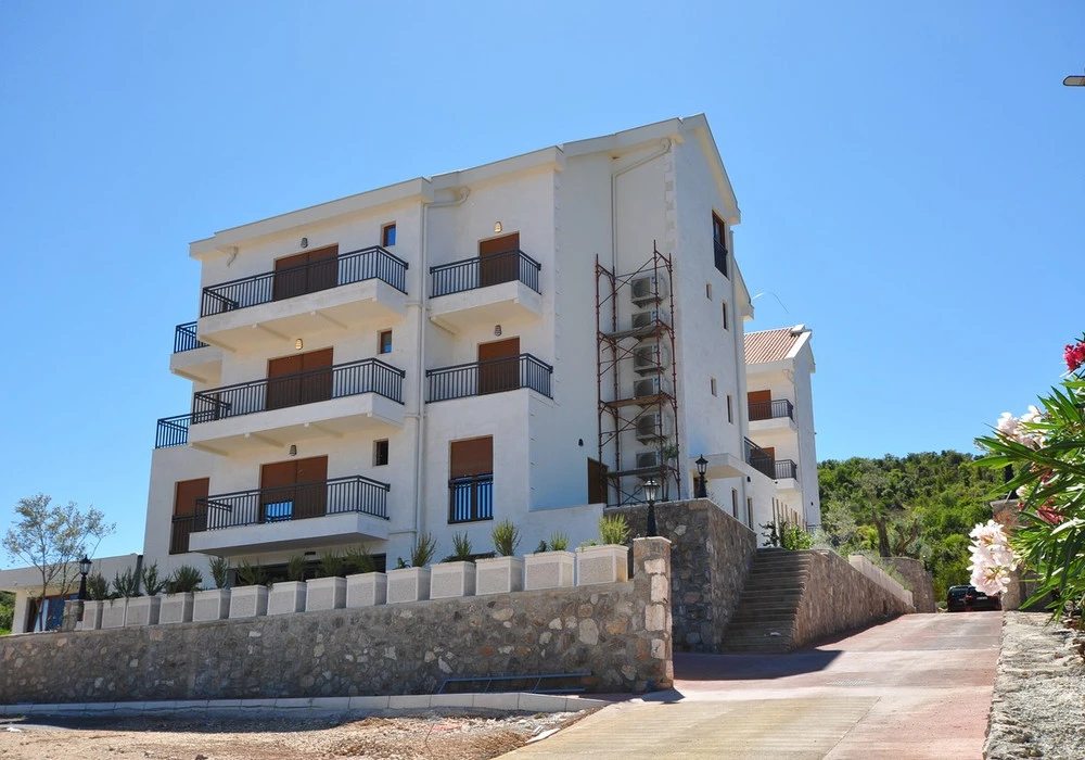 Apartments for sale 2 rooms, 77 m². Tivat. 