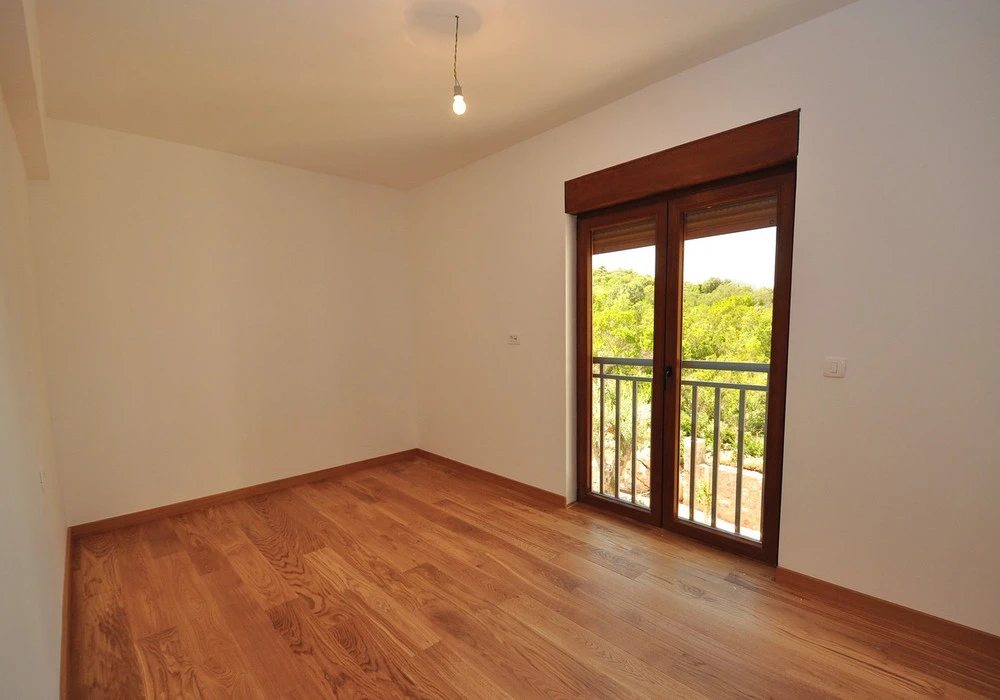 Apartments for sale 2 rooms, 77 m². Tivat. 