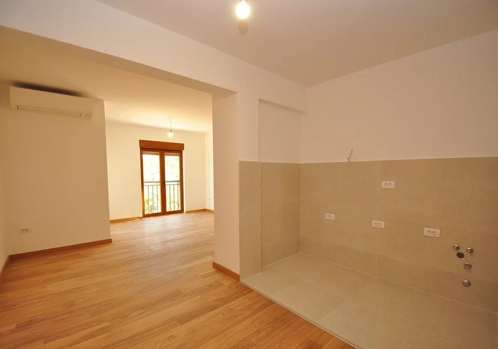 Stan na prodaju 2 собе, 77 m². Tivat. 