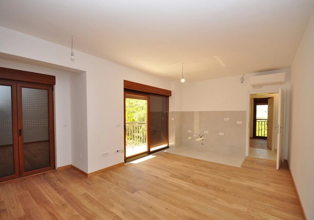 Stan na prodaju 2 собе, 77 m². Tivat. 