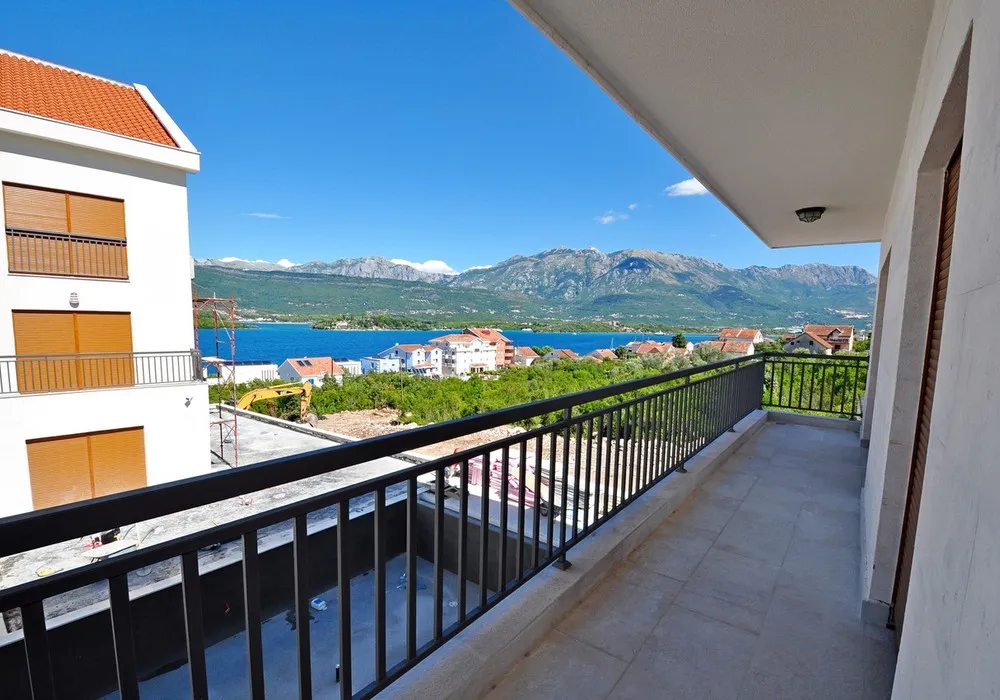 Stan na prodaju 2 собе, 77 m². Tivat. 