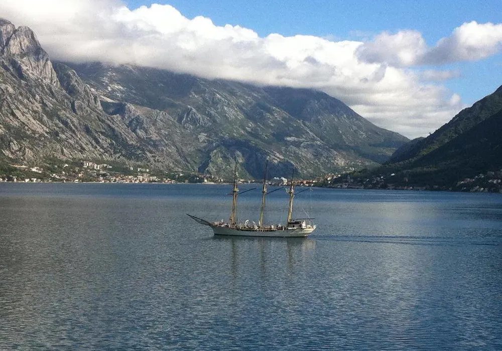 Stan na prodaju 2 собе, 94 m². Kotor. 