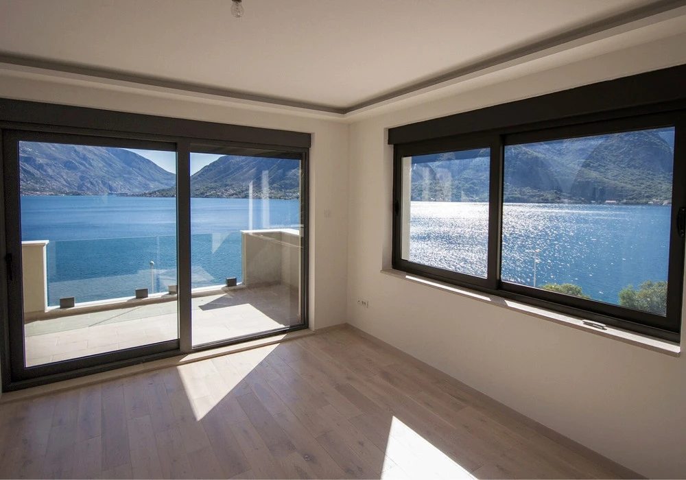 Stan na prodaju 2 собе, 94 m². Kotor. 