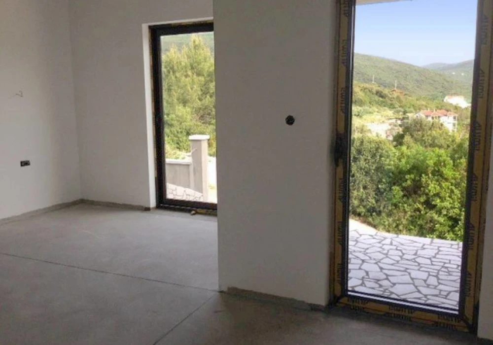 Kuća na prodaju 4 собе, 165 m². Kotor. 