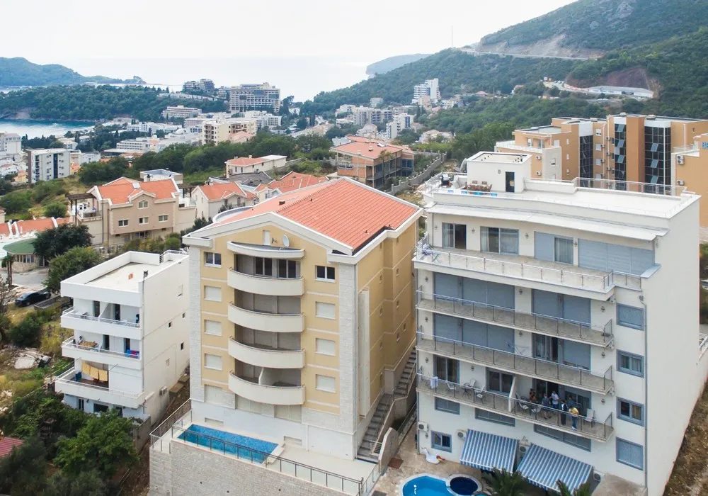 Apartments for sale 44 m². Becici. 