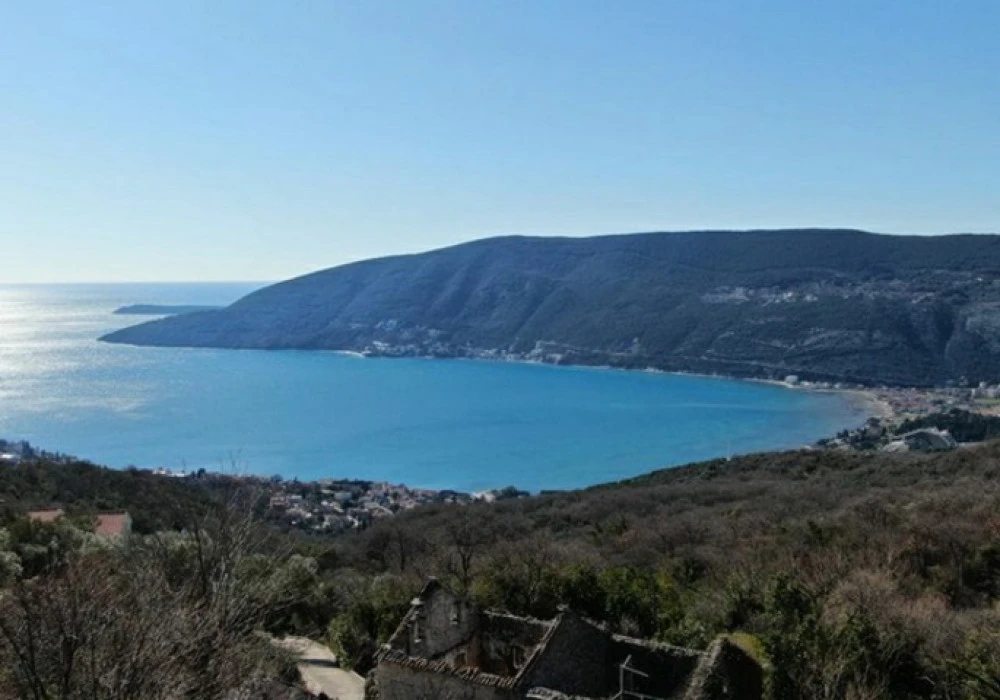 Land for sale for residential construction 60 m². Herceg Novi. 