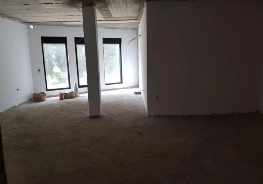 Kuća na prodaju 3 собе, 279 m². Rezevici. 