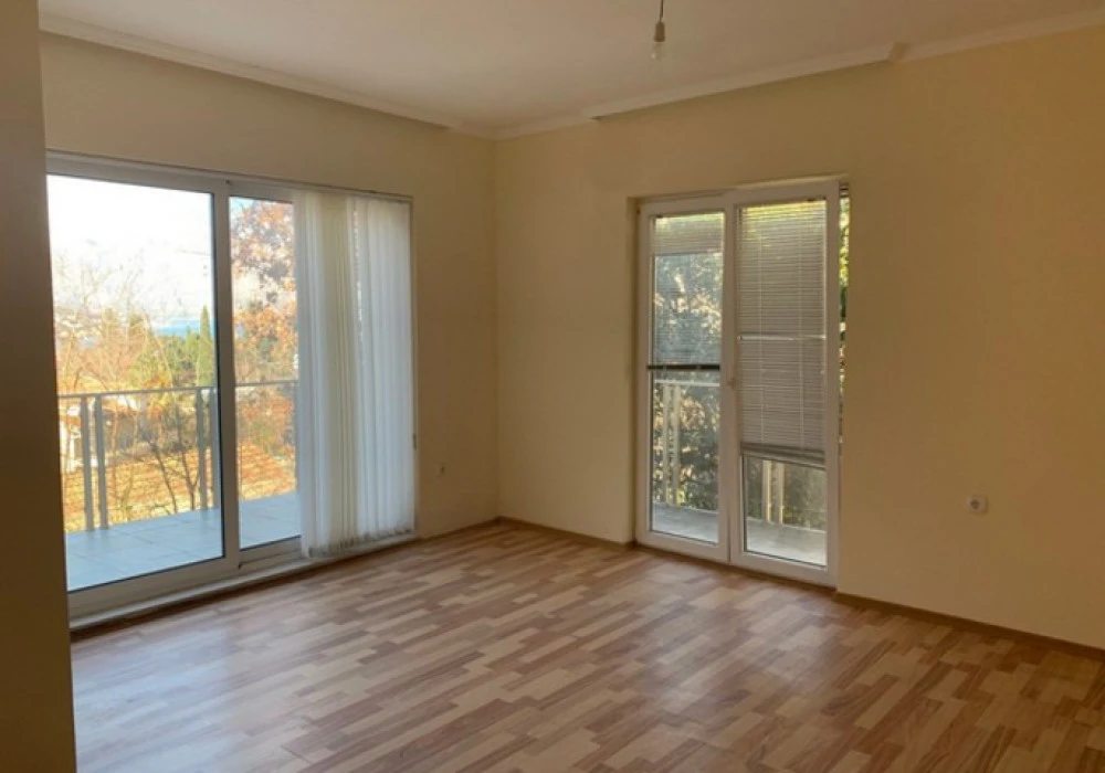 Kuća na prodaju 4 собе, 170 m². Kotor. 